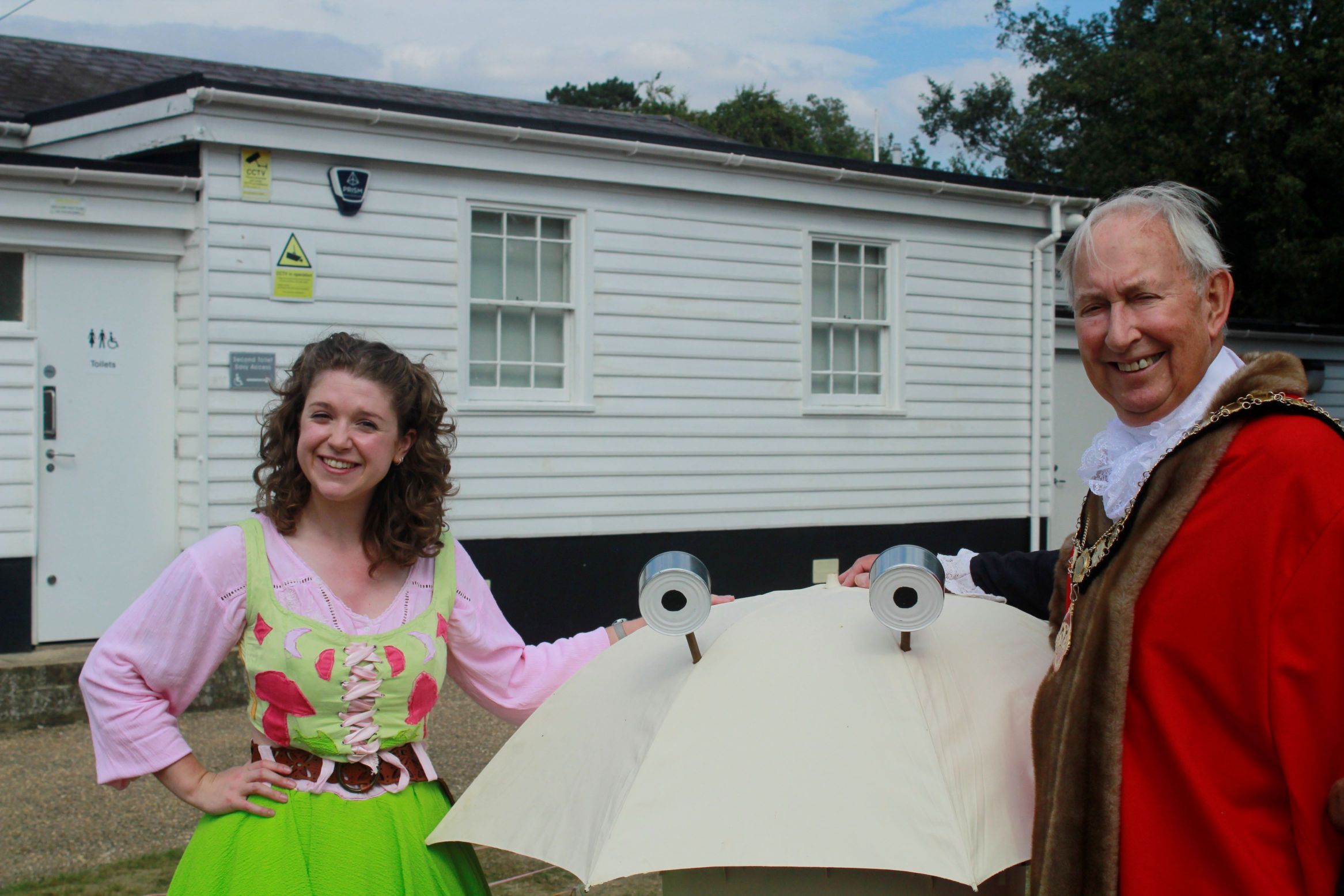 Fungi Frida and the Mayor at theatre show