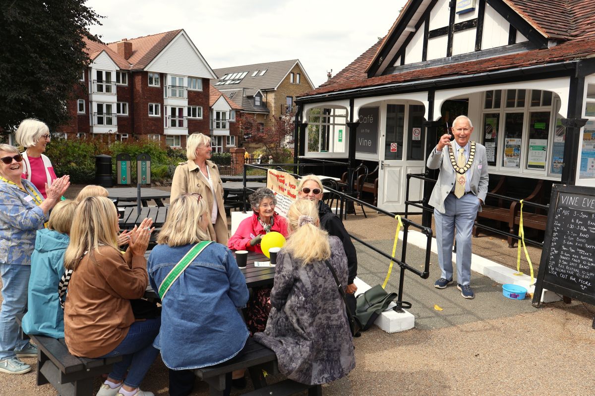 Launch of Chatter & Natter table at Café on the Vine