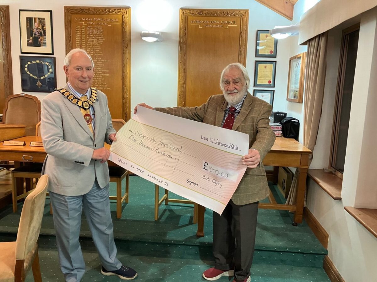 £1000 to the Mayor’s charities from sales of Bob Ogley’s book